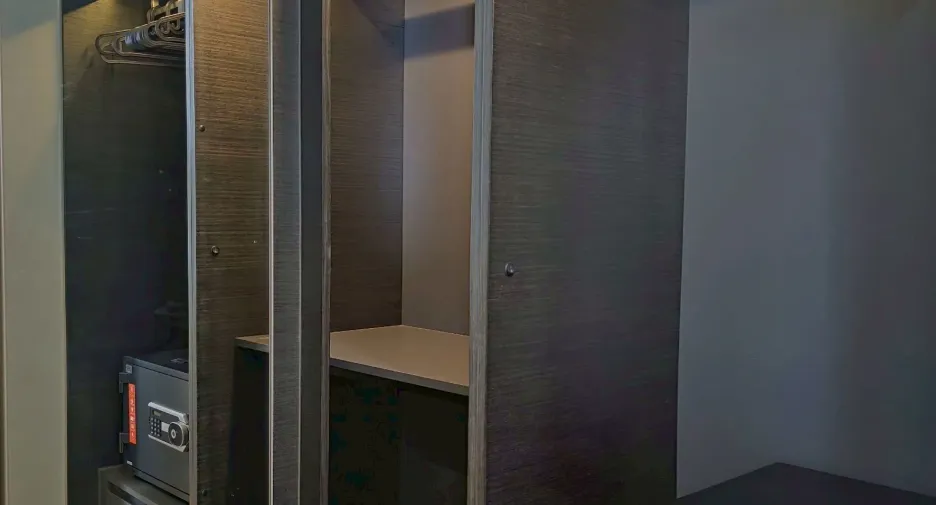 For rent 2 bedrooms condo in Sathon, Bangkok
