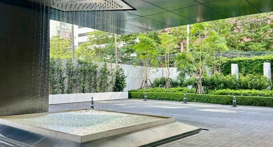 For rent 2 bedrooms condo in Sathon, Bangkok
