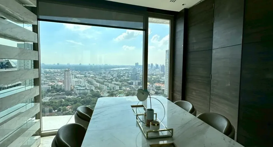 For rent 2 bedrooms condo in Sathon, Bangkok