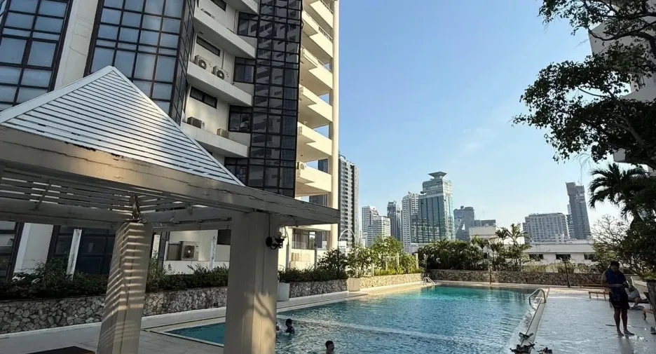 For rent 1 bed condo in Watthana, Bangkok