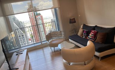 Condo en alquiler de 3 habitaciones en Khlong Toei, Bangkok