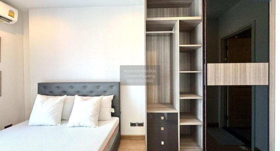 For rent 2 bedrooms condo in Huai Khwang, Bangkok