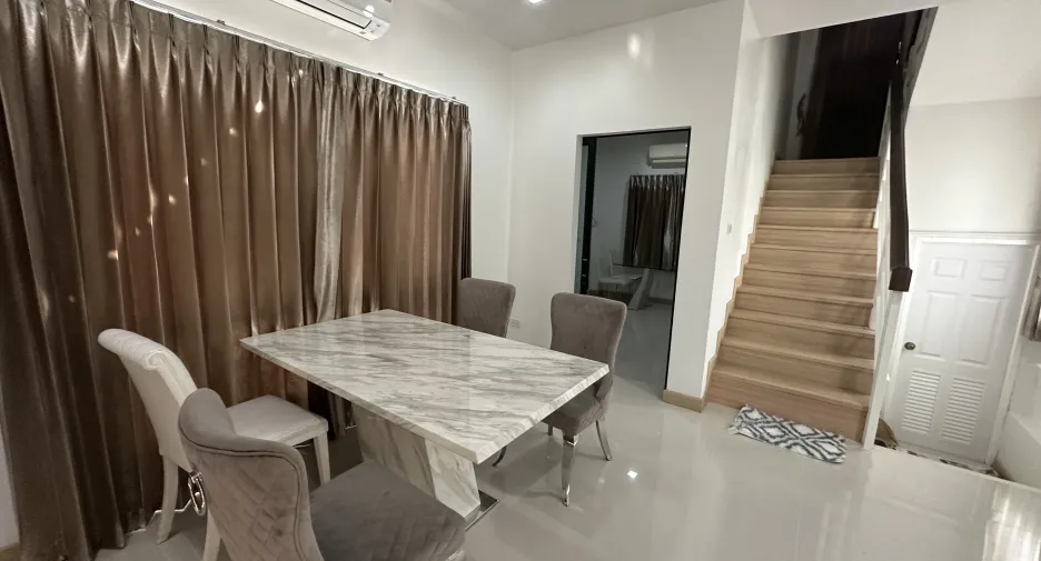 For sale 4 bedrooms house in San Sai, Chiang Mai