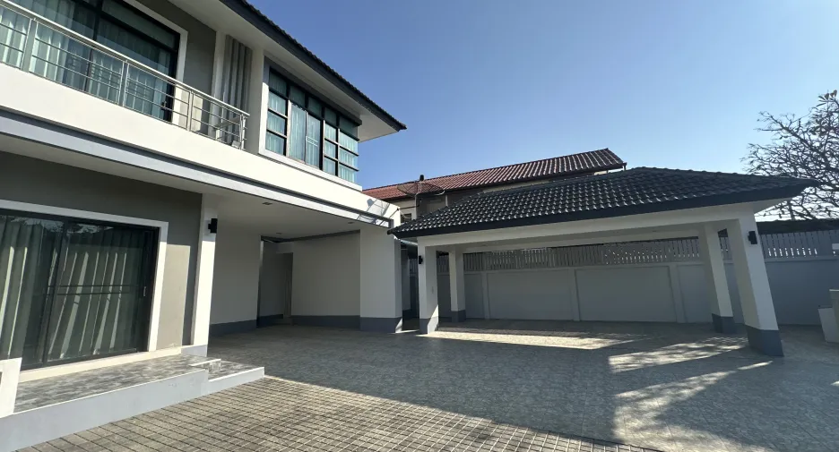 For sale 4 bedrooms house in San Sai, Chiang Mai
