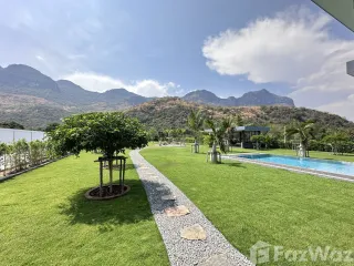 出售 3 卧室 别墅 在 三百峰, 班武里府