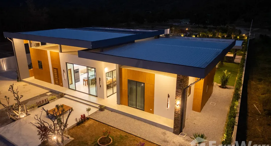 For sale 3 bedrooms villa in Sam Roi Yot, Prachuap Khiri Khan