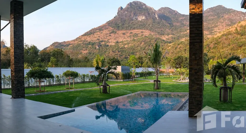 For sale 3 bedrooms villa in Sam Roi Yot, Prachuap Khiri Khan