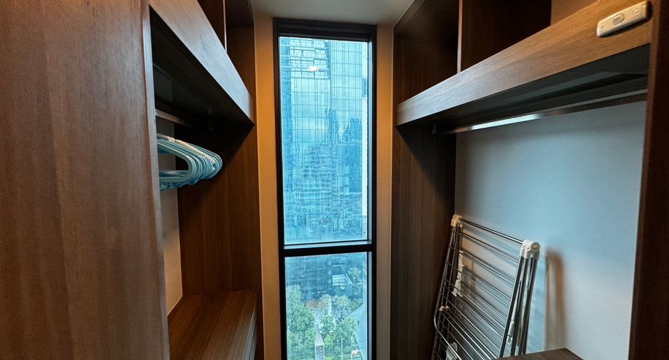 For rent 2 bedrooms condo in Sathon, Bangkok