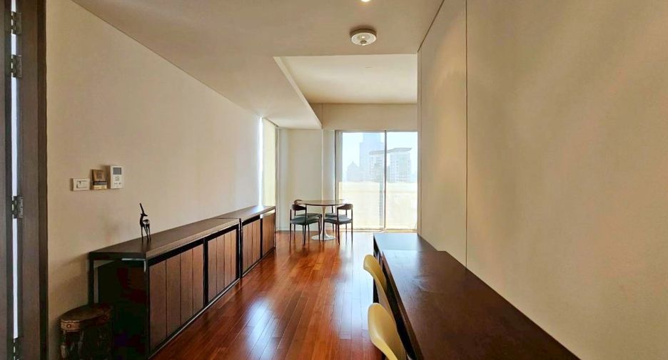 For rent 1 bed condo in Pathum Wan, Bangkok