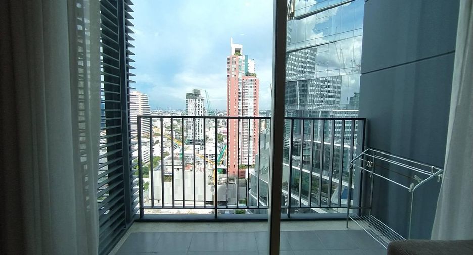 For rent 1 bed condo in Khlong Toei, Bangkok