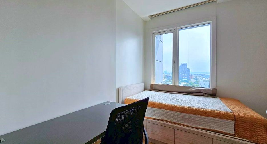For rent and for sale 2 bedrooms condo in Khlong Toei, Bangkok
