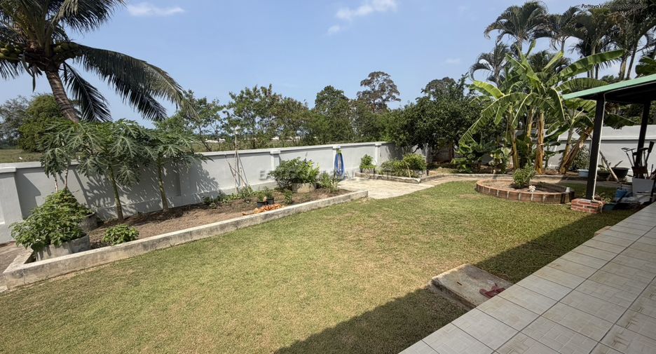 For sale 3 bedrooms house in Bang Lamung, Chonburi