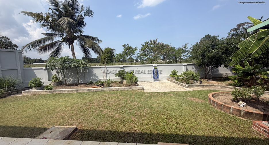 For sale 3 bedrooms house in Bang Lamung, Chonburi