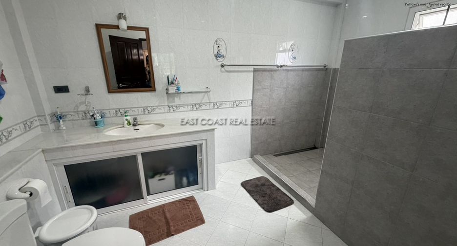 For sale 3 bedrooms house in Bang Lamung, Chonburi