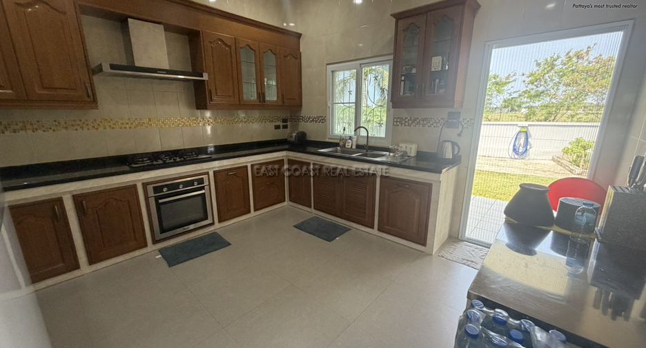 For sale 3 bedrooms house in Bang Lamung, Chonburi