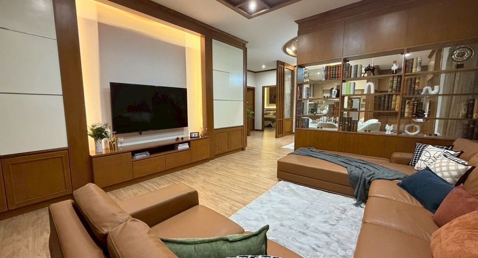 For sale and for rent 5 bedrooms house in Mueang Chiang Mai, Chiang Mai