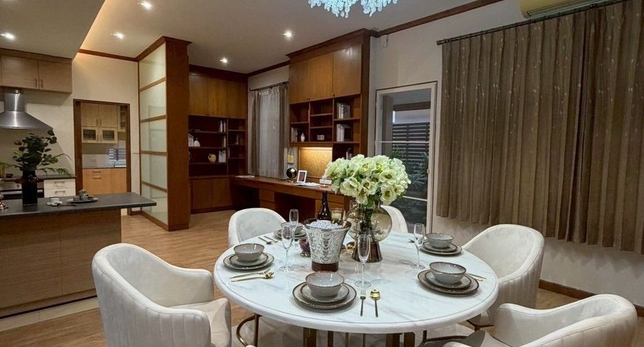 For sale and for rent 5 bedrooms house in Mueang Chiang Mai, Chiang Mai