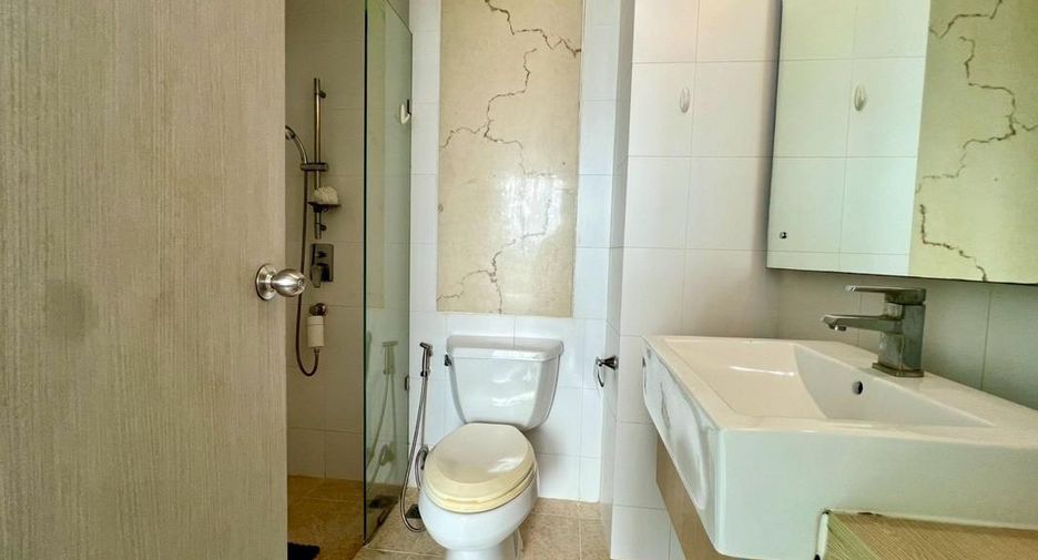 For sale 2 bedrooms condo in Bang Lamung, Chonburi