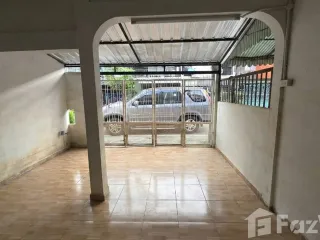 Casa adosada en venta de 2 habitaciones en Hat Yai, Songkhla