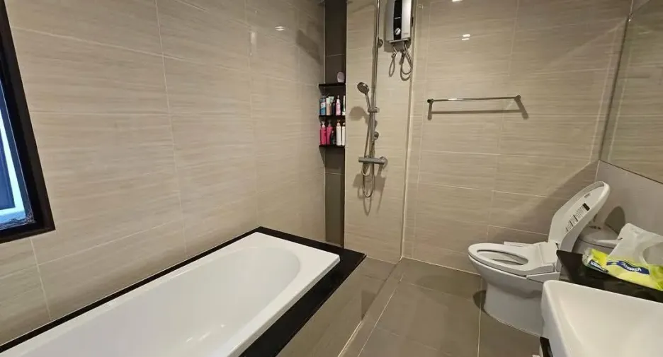 For sale and for rent 4 bedrooms house in Bang Kruai, Nonthaburi