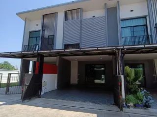 出售 3 卧室 联排别墅 在 Mueang Khon Kaen, Khon Kaen