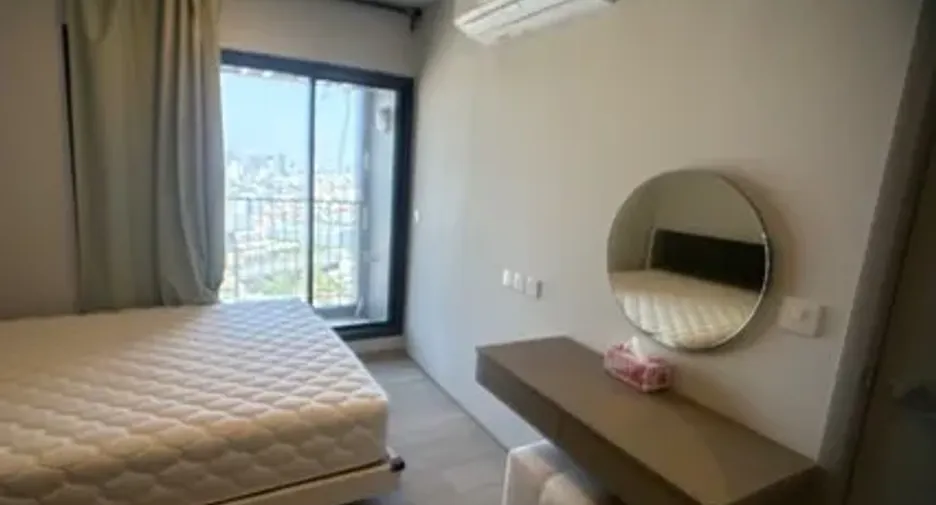 À louer 1 chambre condo à Phra Khanong, Bangkok