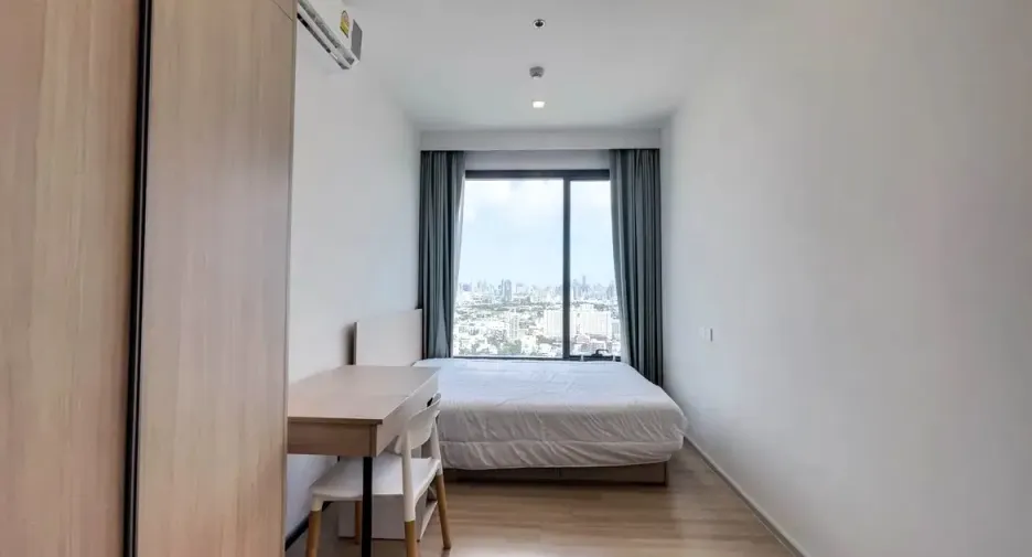 For sale 3 bedrooms condo in Phaya Thai, Bangkok