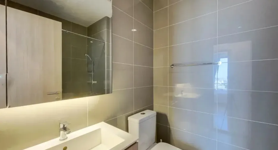 For sale 3 bedrooms condo in Phaya Thai, Bangkok