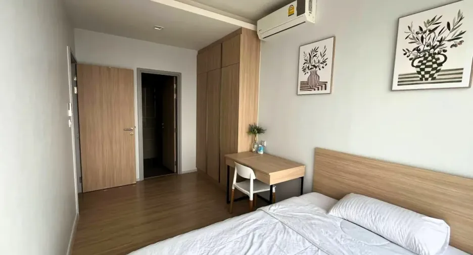For sale 3 bedrooms condo in Phaya Thai, Bangkok