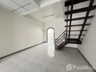 Продажа 2 спальни таунхаус в Буенг Кум, Бангкок