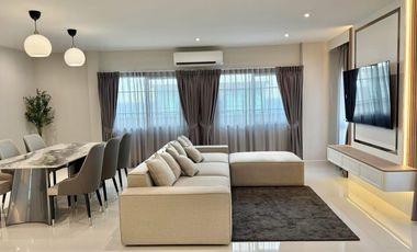 For sale 4 bedrooms house in Bang Phli, Samut Prakan
