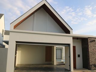 Haus zum Kauf mit 4 Zimmer in Bang Lamung, Chonburi