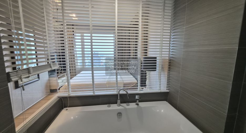 For rent 2 bedrooms condo in Khlong Toei, Bangkok