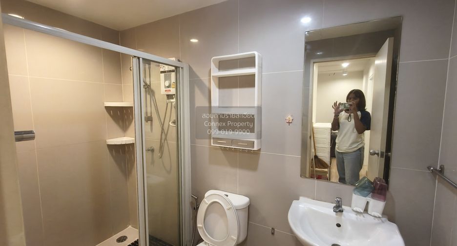 For rent 2 bedrooms condo in Bang Na, Bangkok