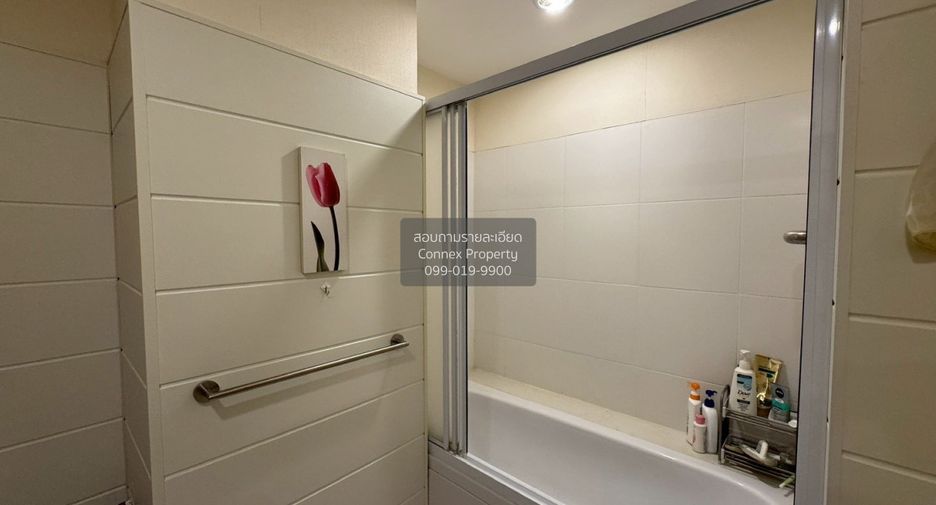 For rent 2 bedrooms condo in Khlong San, Bangkok