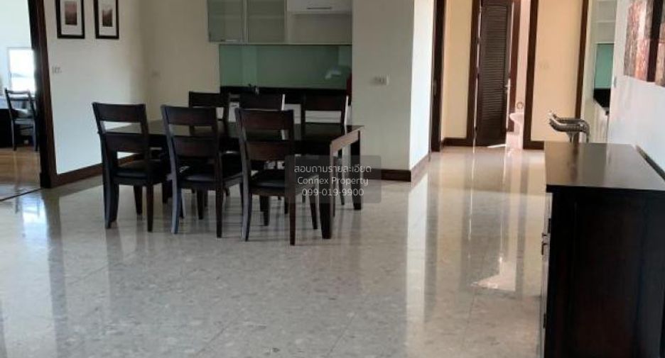 For rent 3 bedrooms condo in Khlong Toei, Bangkok