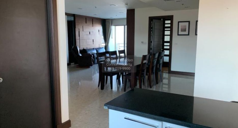 For rent 3 bedrooms condo in Khlong Toei, Bangkok