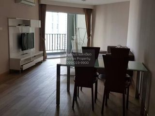À louer 2 chambres condo à Huai Khwang, Bangkok