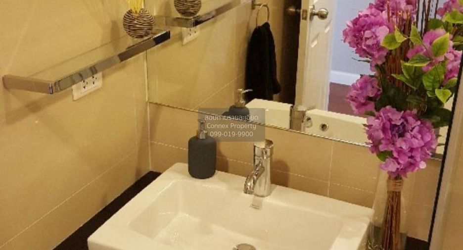 For rent 2 ベッドルーム condo in Huai Khwang, Bangkok