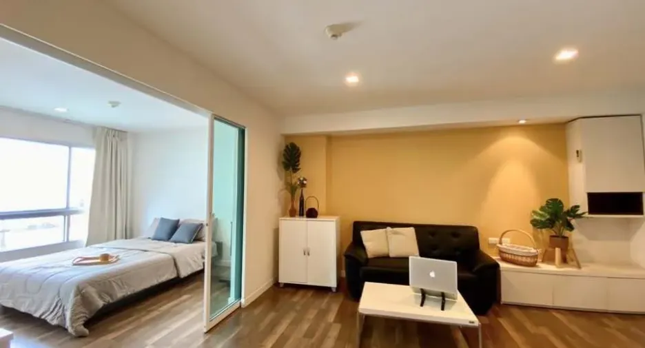 For rent 1 bed condo in Phra Khanong, Bangkok