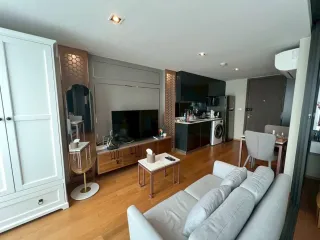 For rent 1 bed condo in Bang Rak, Bangkok