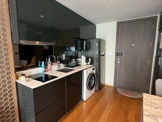 Wohnung zur Miete mit 1 Zimmer in Bang Rak, Bangkok