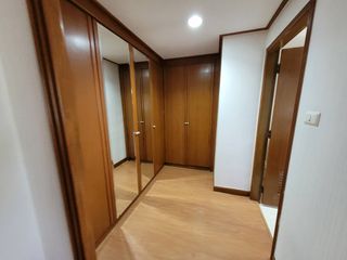 Condo en alquiler de 2 habitaciones en Pathum Wan, Bangkok
