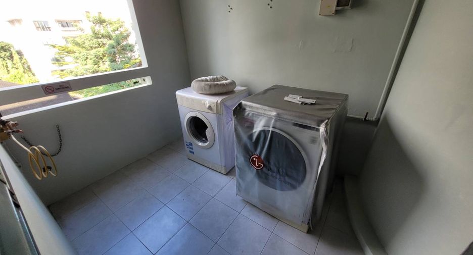 Condo en alquiler de 2 habitaciones en Pathum Wan, Bangkok
