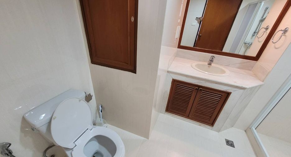 Condo en alquiler de 2 habitaciones en Pathum Wan, Bangkok