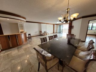 Condo en alquiler de 2 habitaciones en Pathum Wan, Bangkok