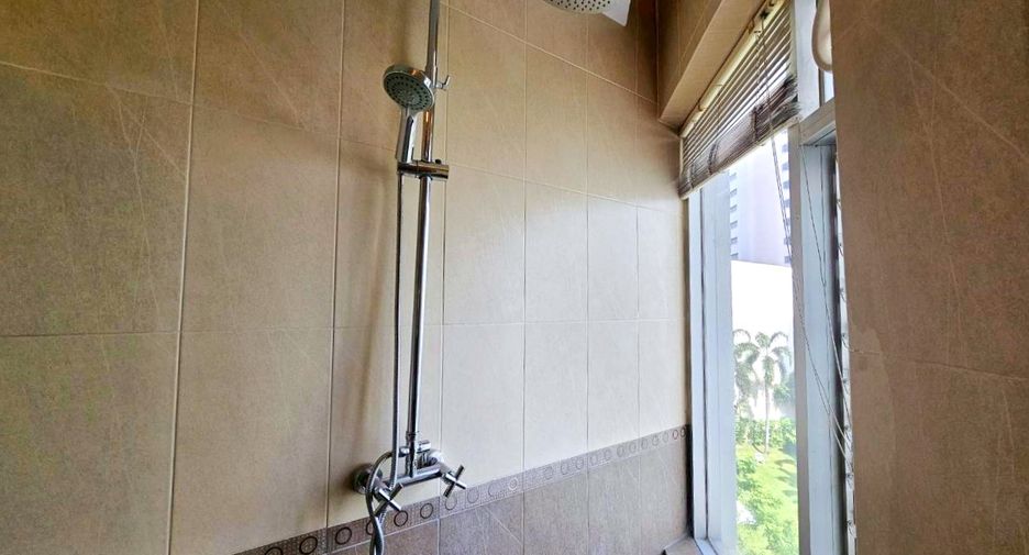For rent 3 bedrooms condo in Sathon, Bangkok