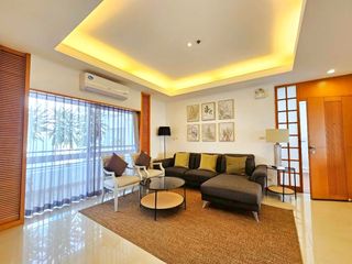 For rent 3 bedrooms condo in Sathon, Bangkok