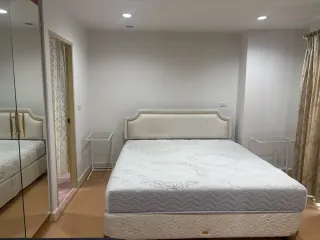 For rent 1 bed condo in Bang Rak, Bangkok