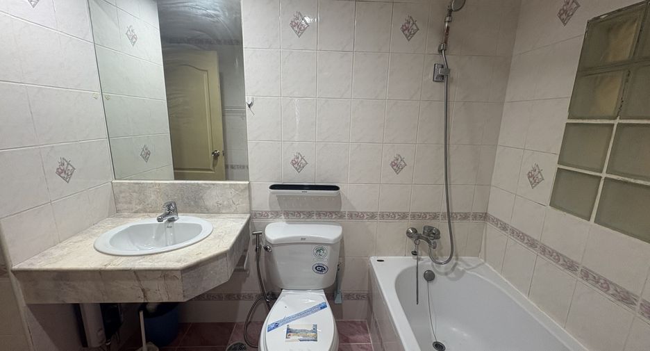 For rent 1 bed condo in Bang Rak, Bangkok